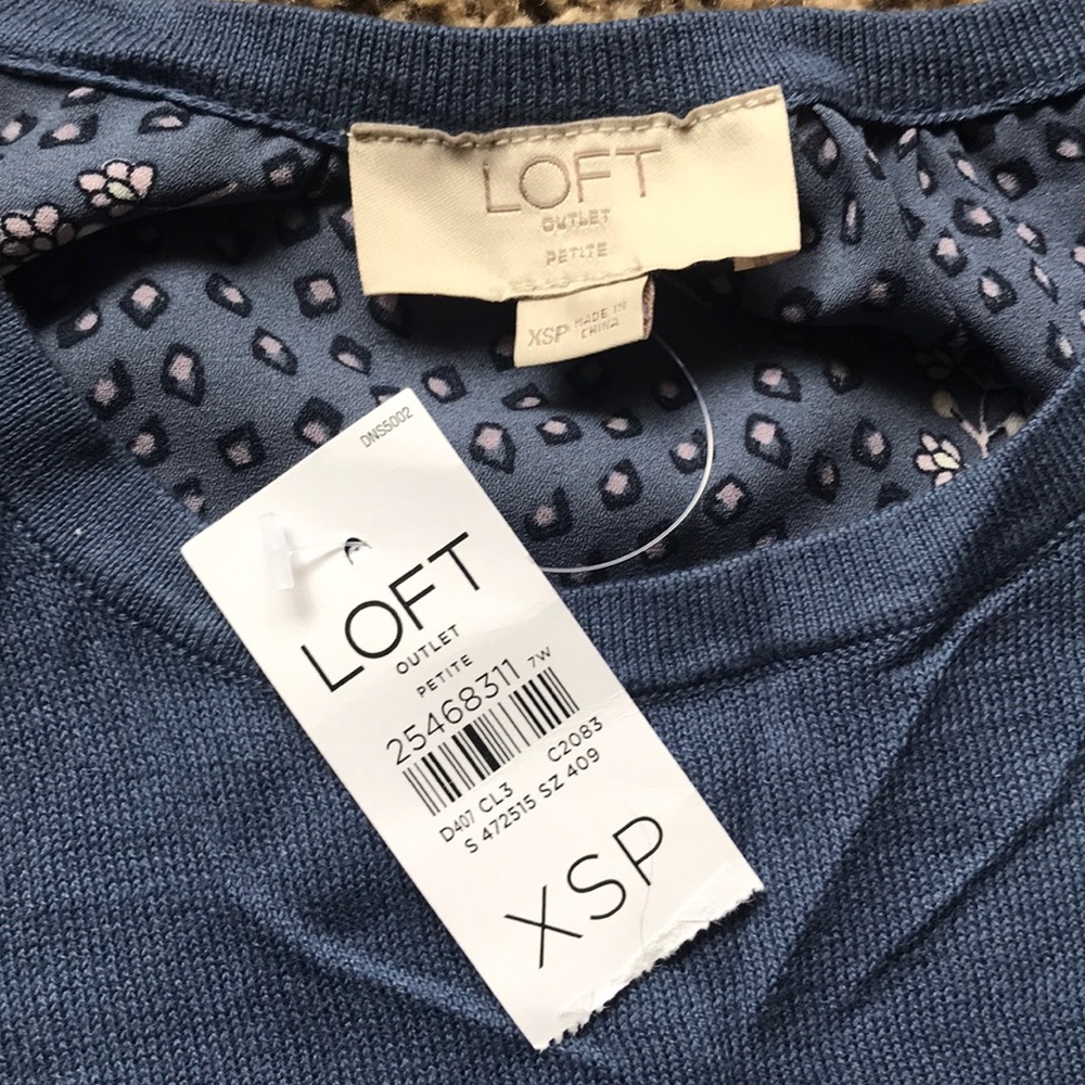 Loft tank top. - Picture 3 of 3